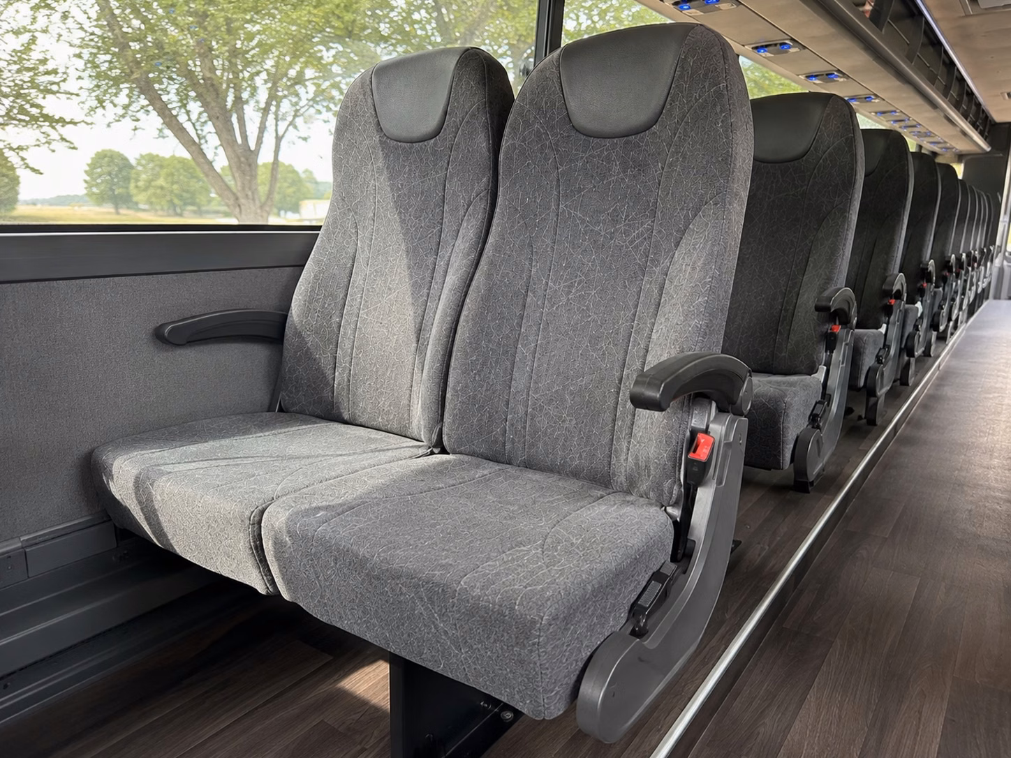 charterbusrentalminneapolismn com is the go to for bridal party transportation in minneapolis