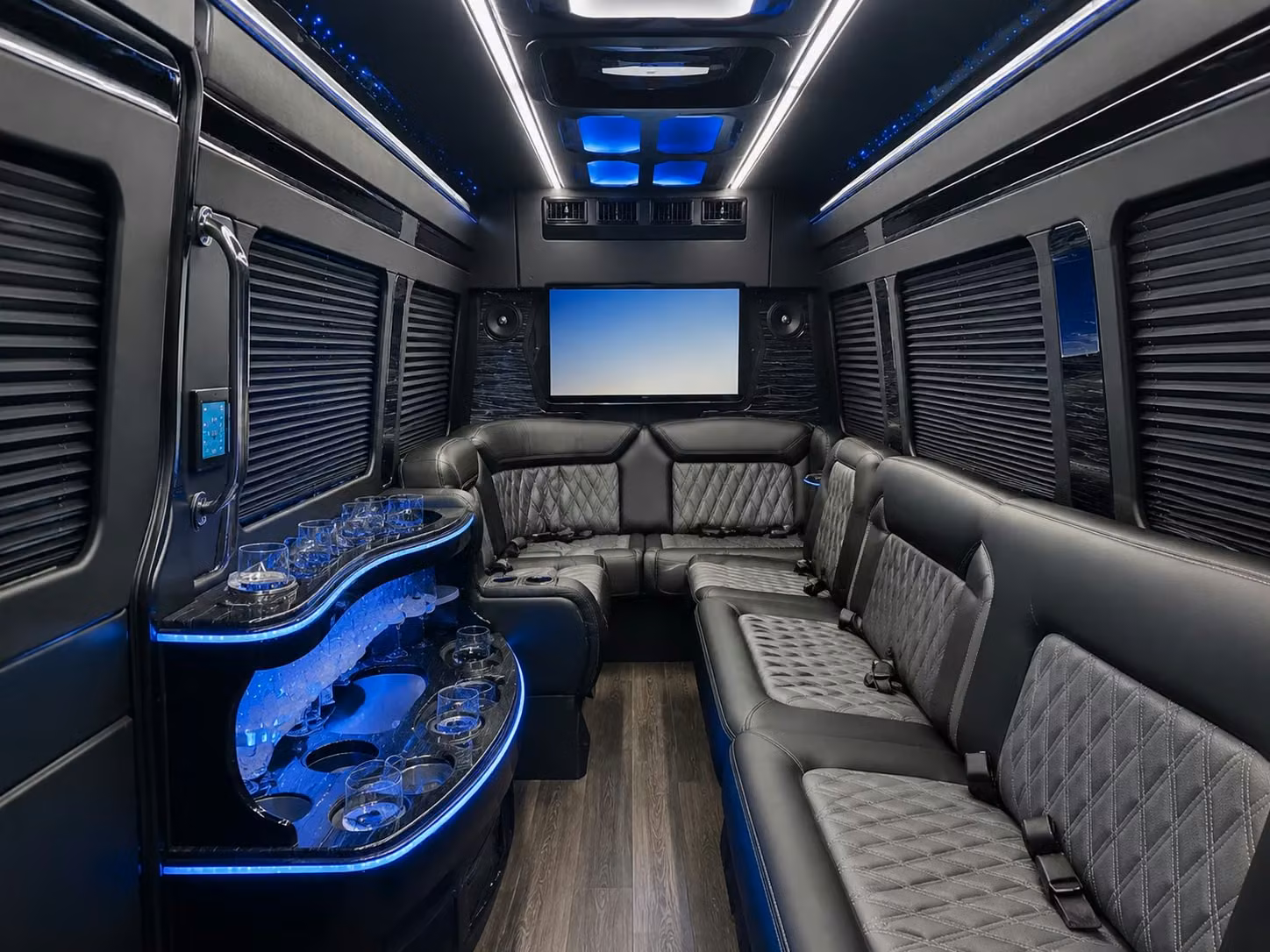choosing the right bus size for your minneapolis wedding guest count