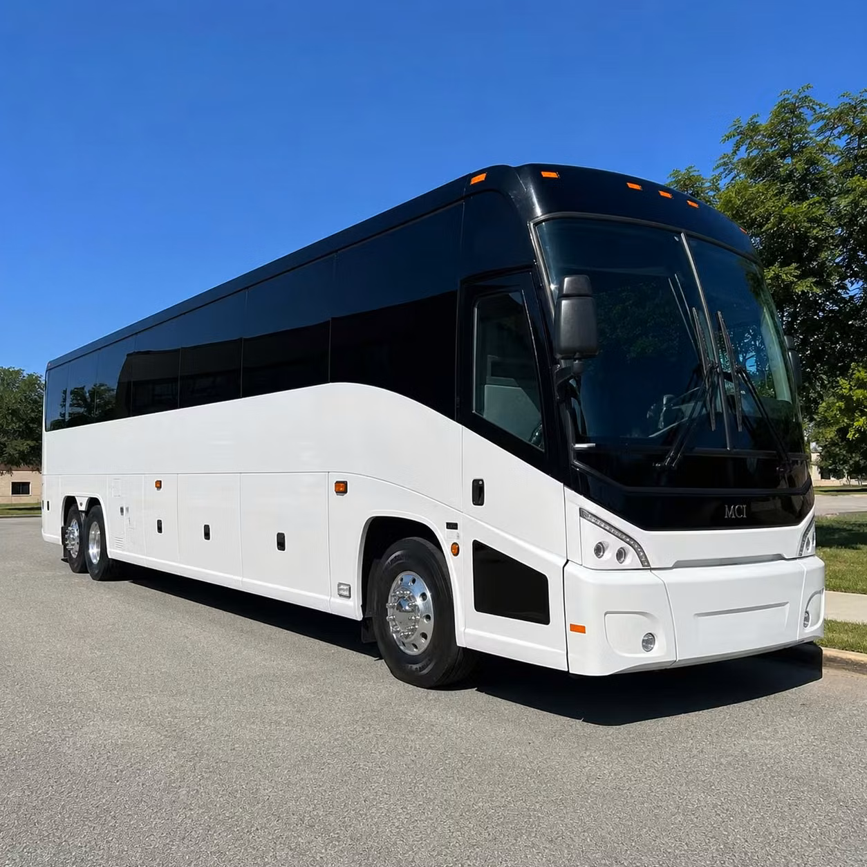 minneapolis charter bus rental fleet