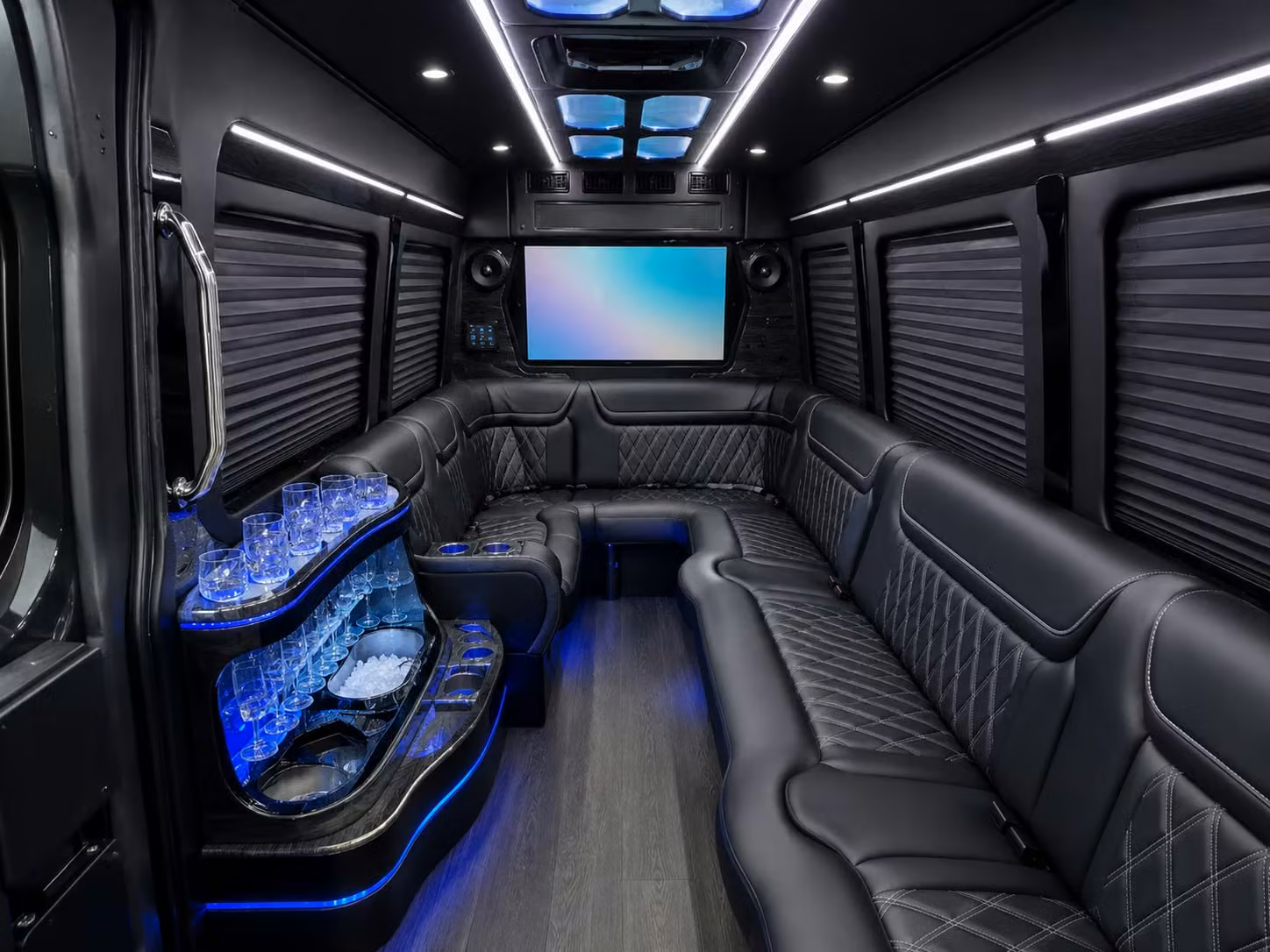 we help you compare airport shuttle options to and from minneapolis saint paul international airport